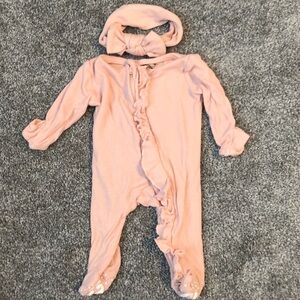 Caden Lane Waffle Bamboo Zipper Footie with Bow